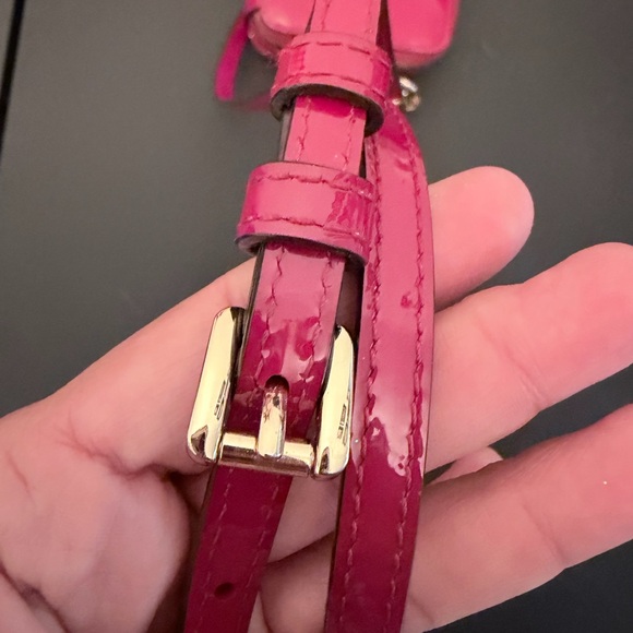 Michael Kors Crossbody Wallet Patent Leather Red 7x4x1.5 Inches Double Zipper - Picture 5 of 9